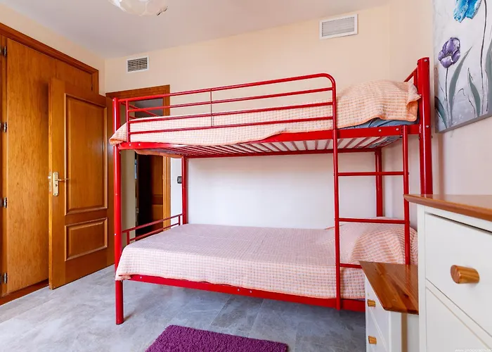 Los Cristianos 2 Bedroom Quiet Complex 200 Meters From The Ocean